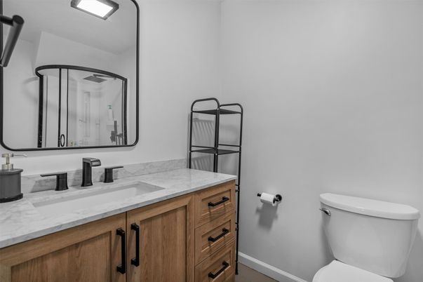 Bathroom, Dual Sink Vanities, Interior