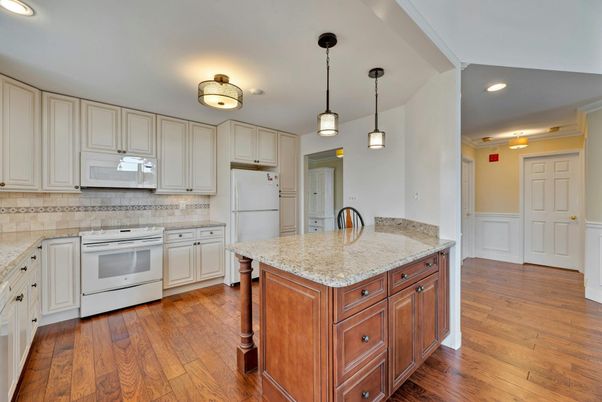 Interior, Kitchen, Pendant Lights, Recessed Lighting, Wood Texture Flooring