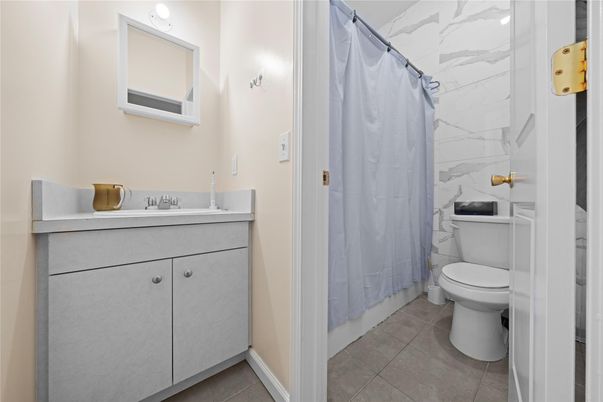 Bathroom, Interior, Marble Walls