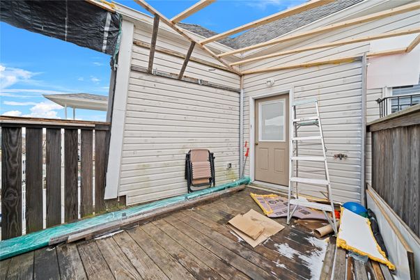 Exterior, Wood Texture Flooring