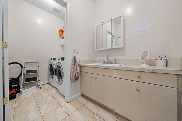Interior, Recessed Lighting, Washer