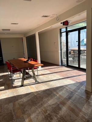 Game Room, Interior