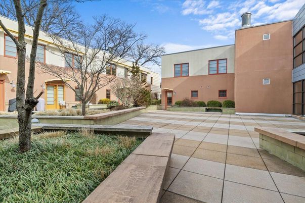 Backyard, Exterior, Facade, Modern
