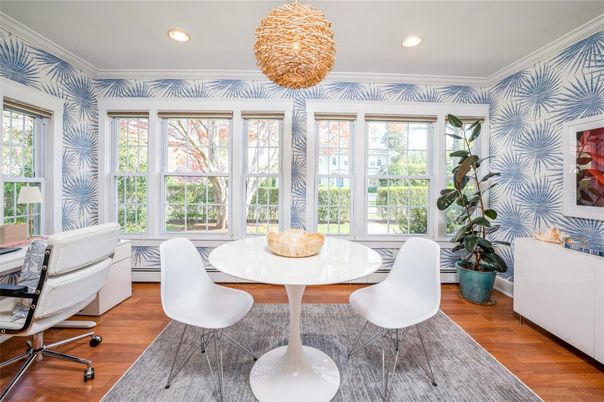 Chandelier, Dining room, Interior, Recessed Lighting, Wood Texture Flooring