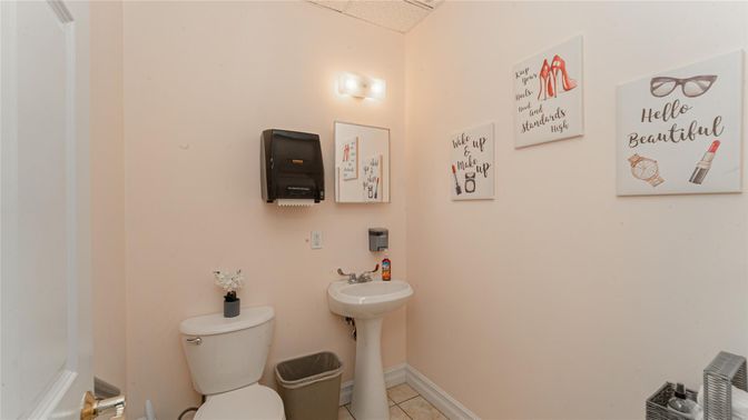 Bathroom, Interior