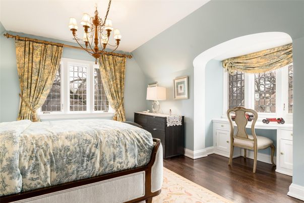 Bedroom, Chandelier, Home Office, Interior, Wood Texture Flooring