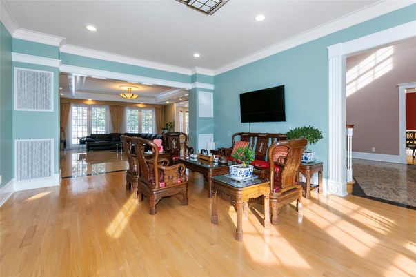 Dining room, Interior, Living room, Recessed Lighting, Wood Texture Flooring