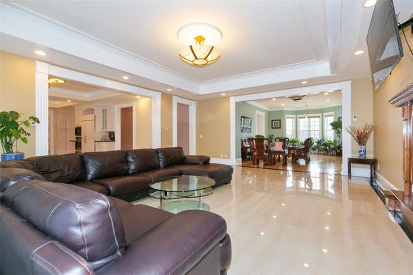 Dining room, Interior, Living room, Recessed Lighting