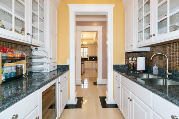 Chandelier, Interior, Kitchen