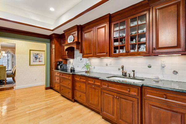 Dining room, Interior, Kitchen, Recessed Lighting, Wood Texture Flooring