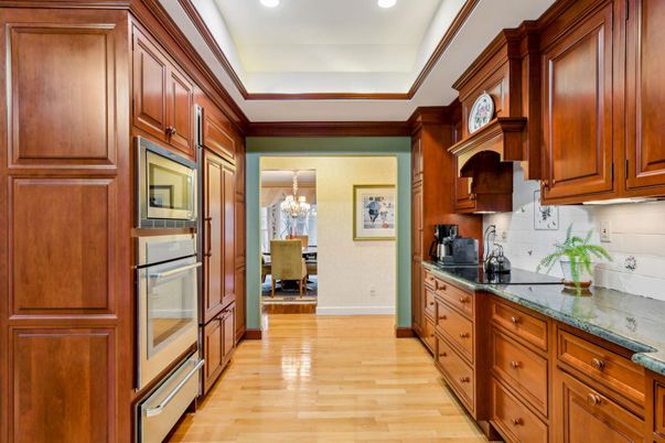Chandelier, Dining room, Interior, Kitchen, Recessed Lighting, Wood Texture Flooring