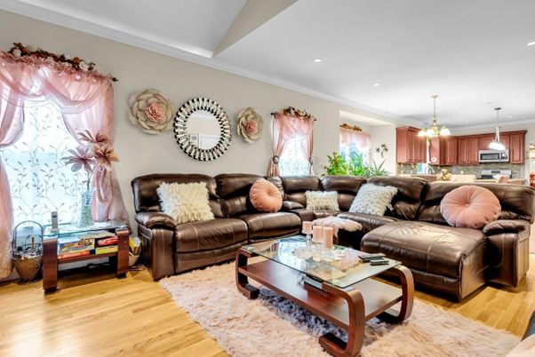 Interior, Kitchen, Living room, Pendant Lights, Recessed Lighting, Wood Texture Flooring