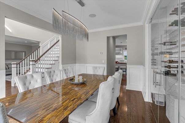 Chandelier, Dining room, Interior, Recessed Lighting, Wood Texture Flooring