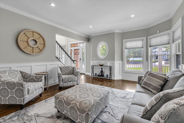 Interior, Living room, Recessed Lighting, Wood Texture Flooring