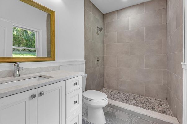 Bathroom, Interior, Recessed Lighting