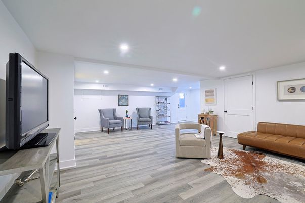 Interior, Living room, Recessed Lighting, Wood Texture Flooring