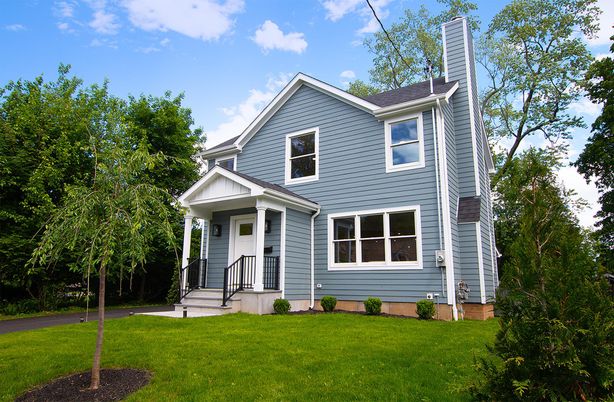 Exterior, Facade, Queen Anne Victorian
