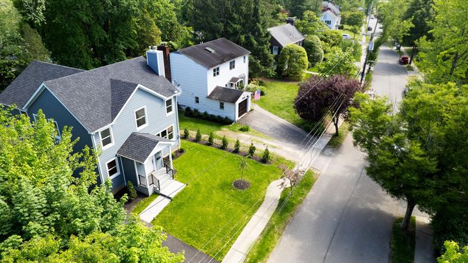 Exterior, Drone