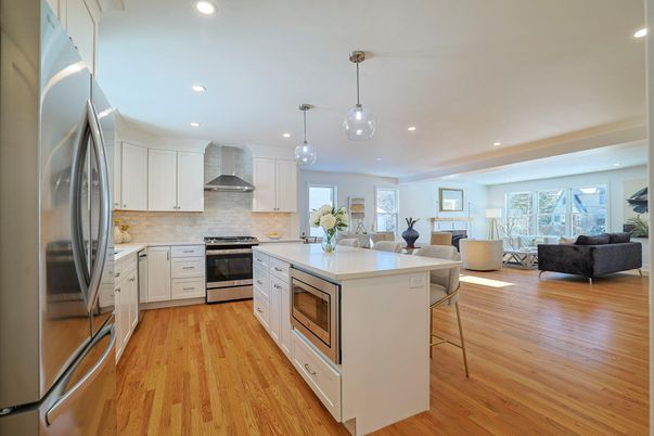 Interior, Kitchen, Living room, Pendant Lights, Recessed Lighting, Stainless Steel Appliances, Wood Texture Flooring