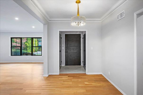 Empty room, Interior, Recessed Lighting, Wood Texture Flooring