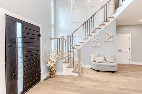 Interior, Recessed Lighting, Wood Texture Flooring