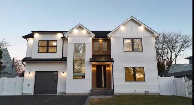 Attached, Exterior, Facade, Farmhouse