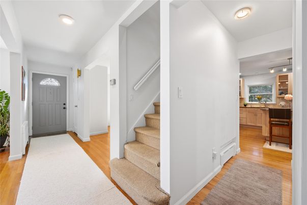Interior, Pendant Lights, Recessed Lighting, Wood Texture Flooring
