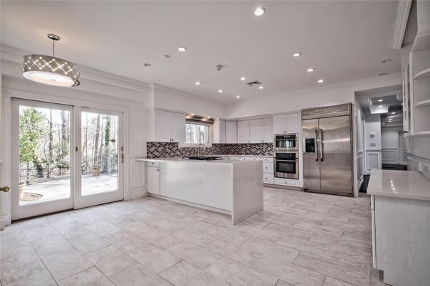 Interior, Kitchen, Pendant Lights, Recessed Lighting, Stainless Steel Appliances