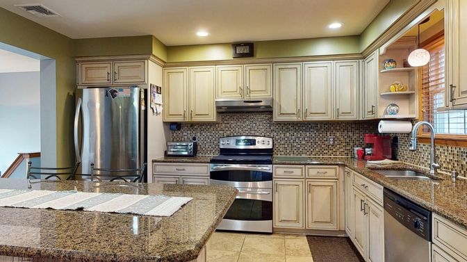 Interior, Kitchen, Pendant Lights, Recessed Lighting, Stainless Steel Appliances