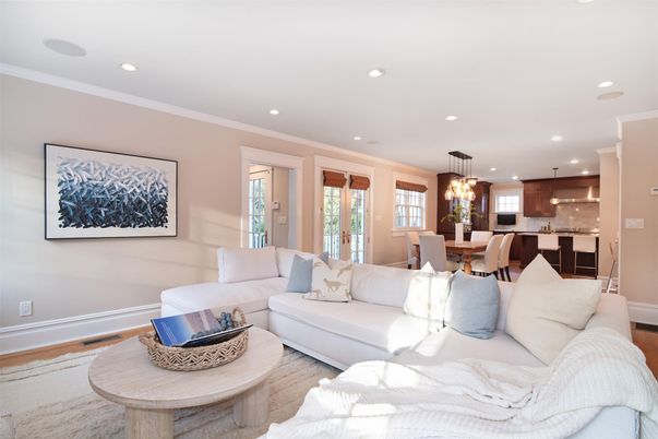 Dining room, Interior, Kitchen, Living room, Pendant Lights, Recessed Lighting, Wood Texture Flooring