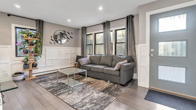 Interior, Living room, Recessed Lighting, Wood Texture Flooring