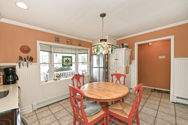 Dining room, Interior, Kitchen, Pendant Lights, Recessed Lighting