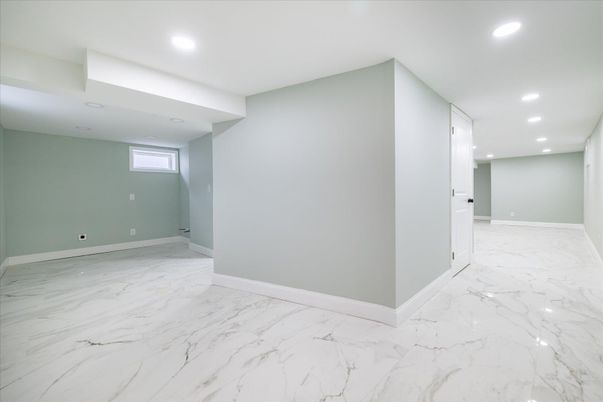 Empty room, Interior, Marble, Recessed Lighting