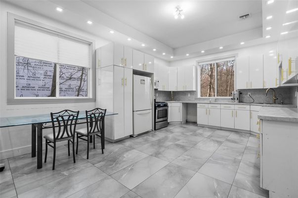 Dining room, Interior, Kitchen, Recessed Lighting, Stainless Steel Appliances