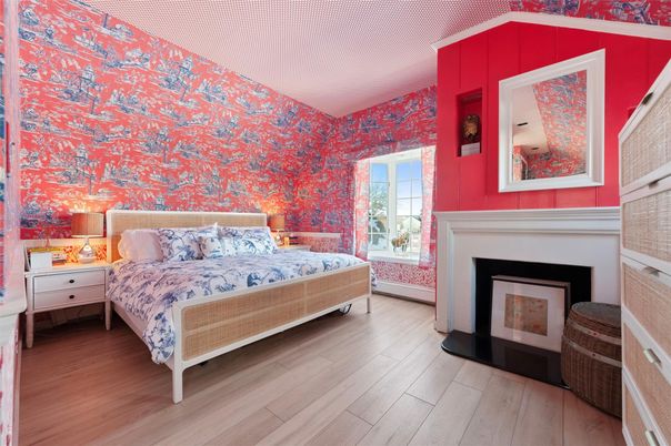 Bedroom, Fireplace, Interior, Wood Texture Flooring