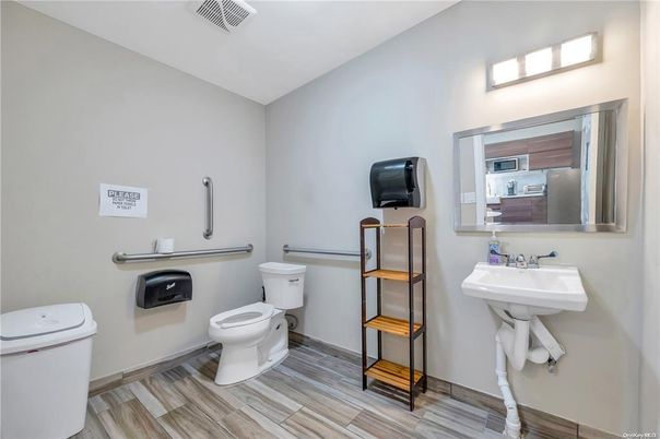 Bathroom, Interior, Wood Texture Flooring