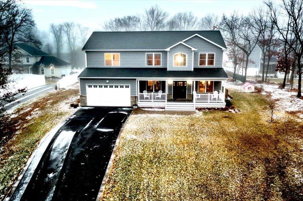 Attached, Exterior, Facade, Farmhouse