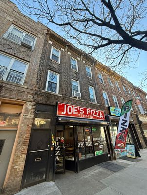 Exterior, Facade, Brick Facade, Rowhouse