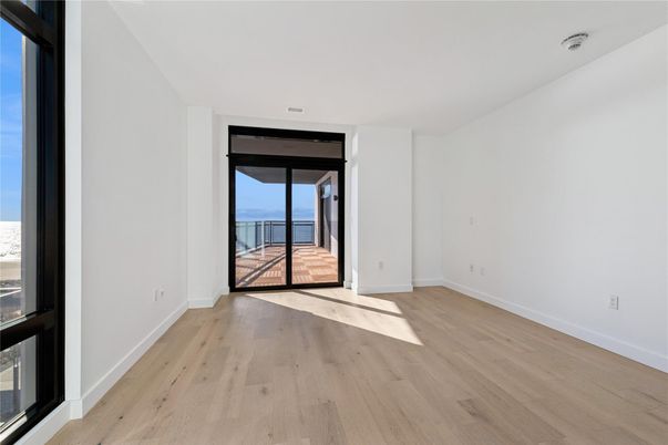 Empty room, Interior, Water, Wood Texture Flooring