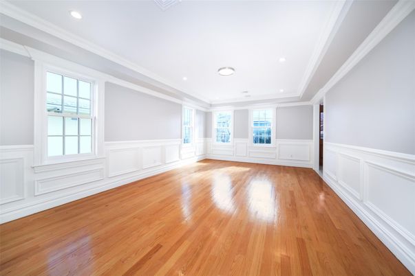 Empty room, Interior, Recessed Lighting, Wood Texture Flooring
