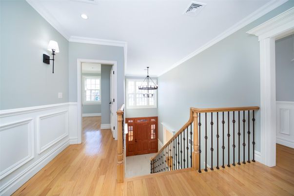 Interior, Pendant Lights, Recessed Lighting, Wood Texture Flooring