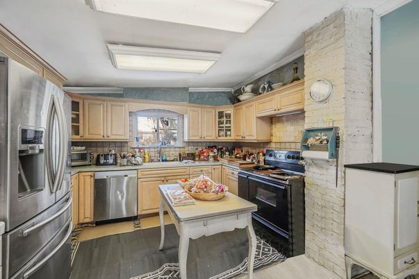 Interior, Kitchen, Stainless Steel Appliances, Wood Texture Flooring