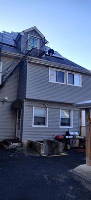 Exterior, Facade, Cape Cod