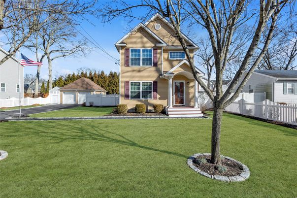 Backyard, Detached Garage, Exterior, Facade, Queen Anne Victorian