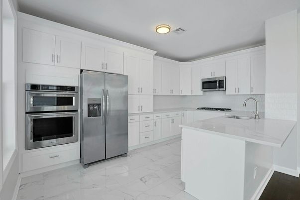 Interior, Kitchen, Marble, Stainless Steel Appliances