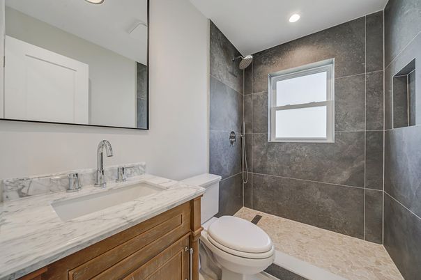 Bathroom, Interior, Recessed Lighting