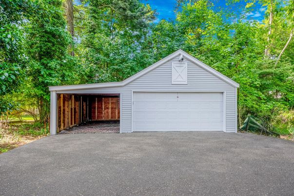 Detached Garage, Exterior