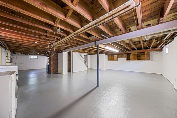 Interior, Washer, Wooden Beams, Wooden Ceilings