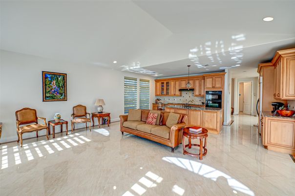 Interior, Kitchen, Living room, Pendant Lights, Recessed Lighting, Stainless Steel Appliances