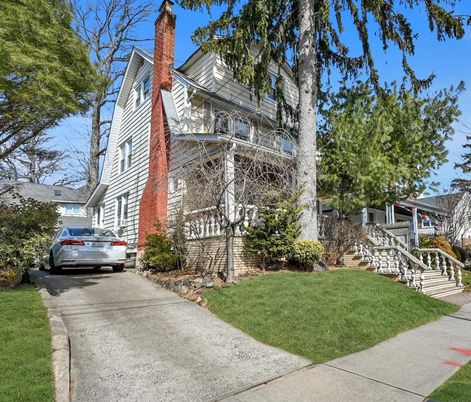 Exterior, Facade, Brick Facade, Tudor Revival